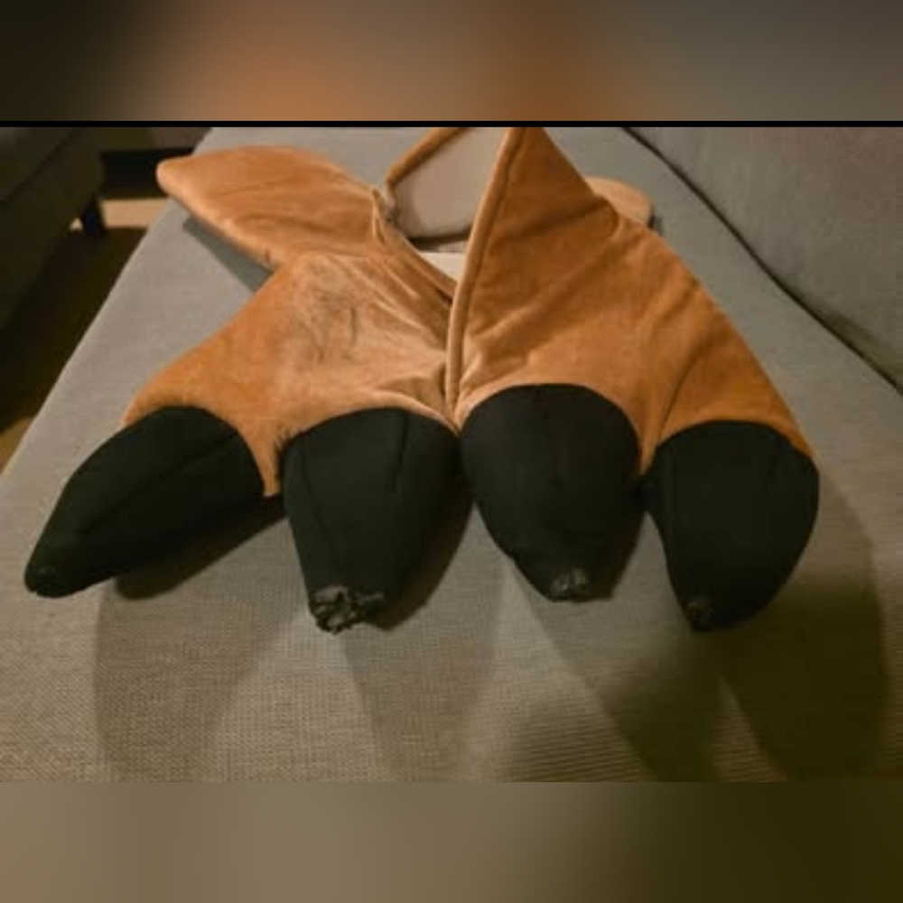 Mens XL Emperors New Groove Costume - Picture 5 of 5